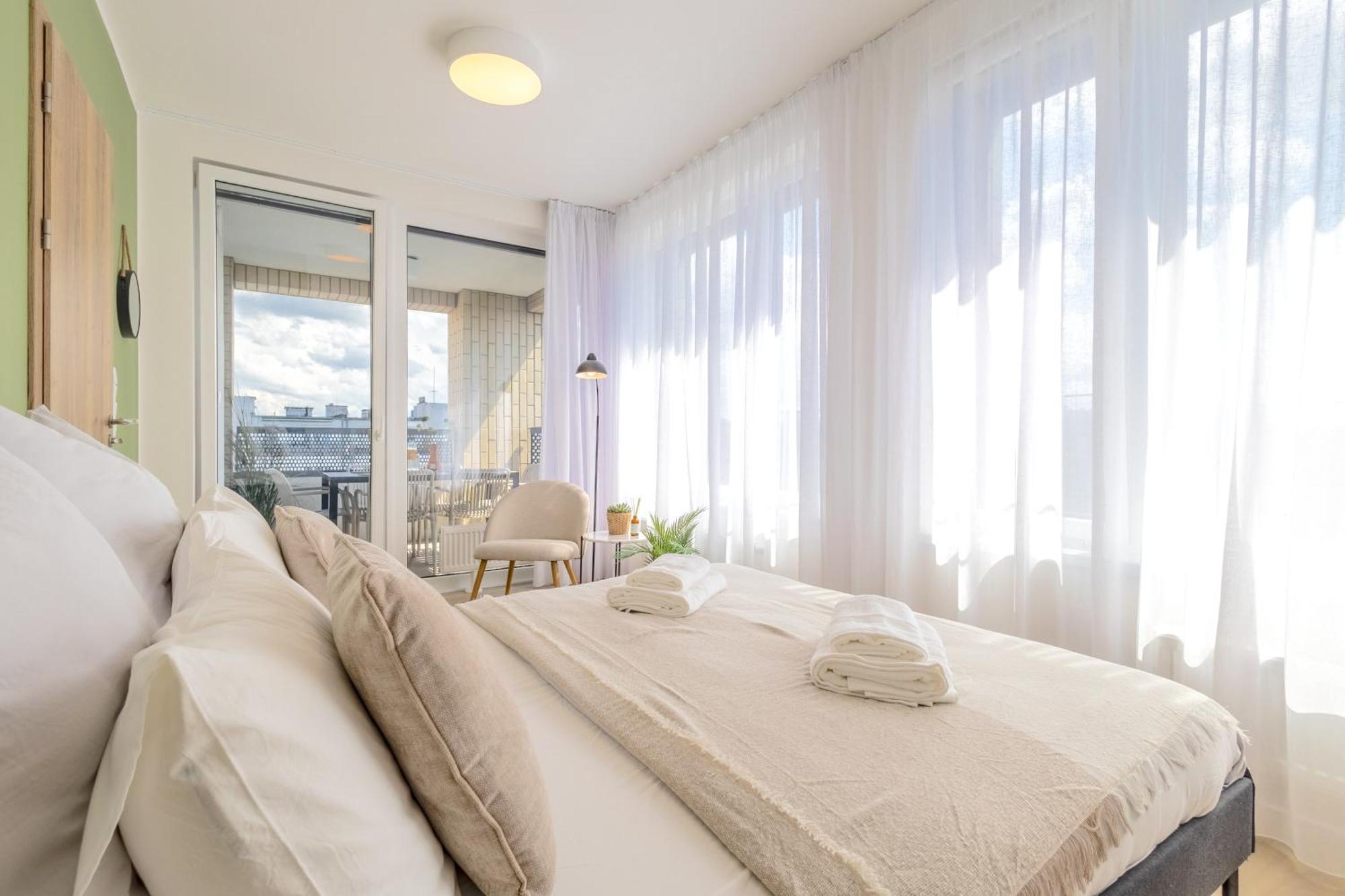 Bright 2Br - 7Th Floor, Balcony, Free Parking By Gravity Prague Apartment Exterior photo